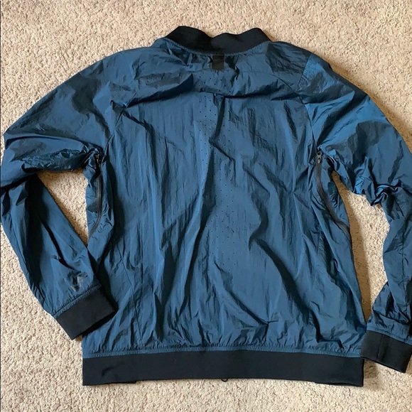 Nike Windbreaker - Picture 3 of 6